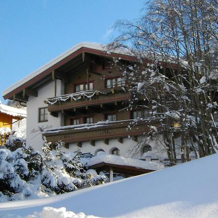 Chesa Montana Hotell Maria Alm am Steinernen Meer Exteriör bild